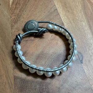 Fresh Water Pearl Grey Leather Bracelet with Nantucket Basket Clasp